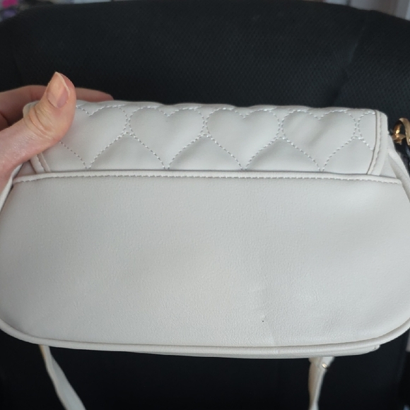 Juicy Couture Cream Quilted Shoulder Bag With Crossbody Strap - Picture 7 of 11